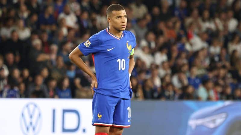 Những khoảnh khắc đáng nhớ nhất trong sự nghiệp của Kylian Mbappé là việc anh góp mặt trong đội hình tham dự World Cup 2018 tại Nga và 2022 tại Quatar